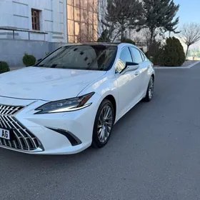 Lexus ES 350 2024