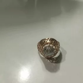 Золотой женский перстень