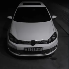 Volkswagen Golf GTI 2014