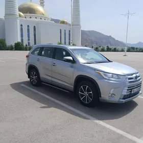 Toyota Highlander 2018