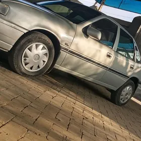 Opel Vectra 1992