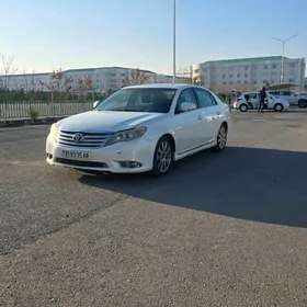 Toyota Avalon 2010