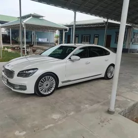 Kia K900 2019