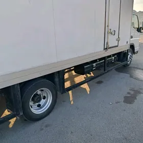 Mitsubishi Fuso 2023