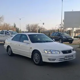 Toyota Camry 2001