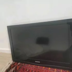 Samsung  32 lik tv HD, LCD