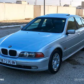 BMW E39 1999