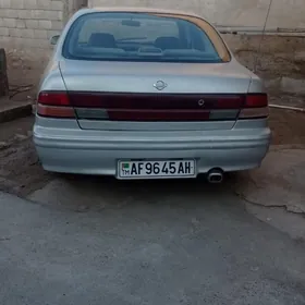 Nissan Cefiro 1995