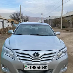 Toyota Camry 2011