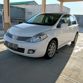 Nissan Versa 2010
