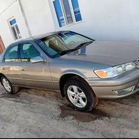 Toyota Camry 2000