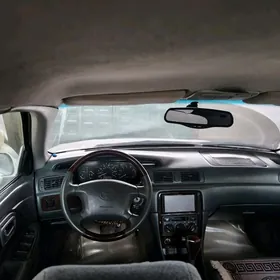 Toyota Camry 1999