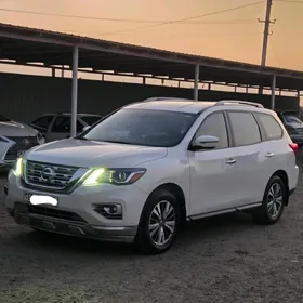 Nissan Pathfinder 2020
