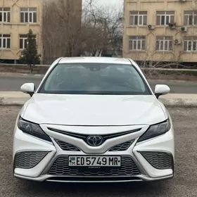 Toyota Camry 2022