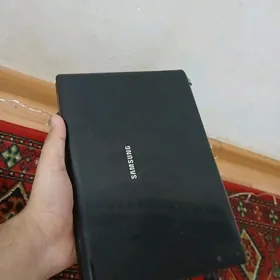 noutbook kompyuter samsung