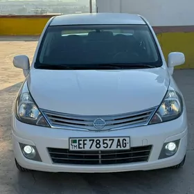 Nissan Versa 2010