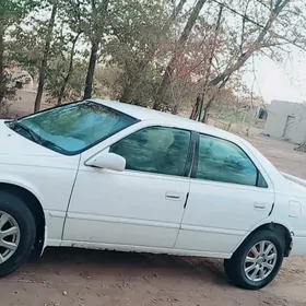 Toyota Camry 1998