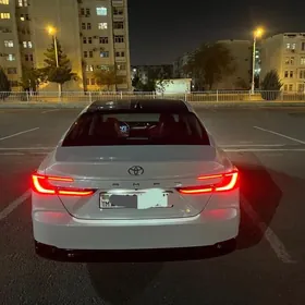 Toyota Camry 2025