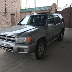 Nissan Pathfinder 2001