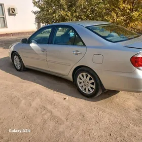 Toyota Camry 2004