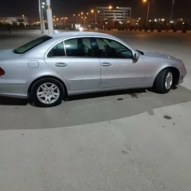 Mercedes-Benz E320 2003