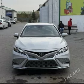 Toyota Camry 2022