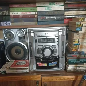 Музыкальный центр