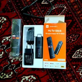 ТВ приставка Mi TV Stick