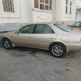Toyota Camry 1998