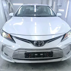 Toyota Camry 2022