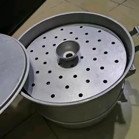 Manty bişirilŷan piti