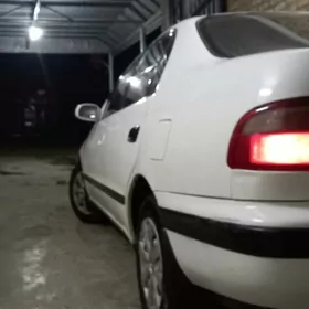 Toyota Corona 1995