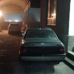 Opel Vectra 1990