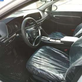 Hyundai Sonata Hybrid 2020