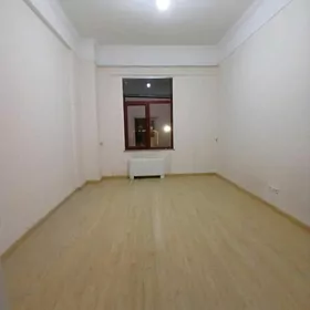 NEWTEGAZ 1 ETAJ 3 KOMNAT