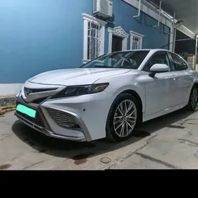 Toyota Camry 2022