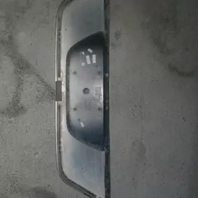 Mersedes 211 padnomernik