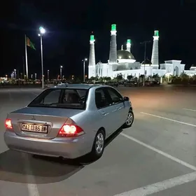 Mitsubishi Lancer 2011