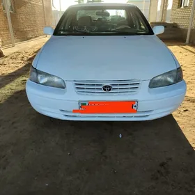 Toyota Camry 1998