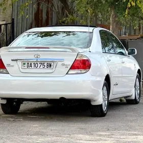 Toyota Camry 2005