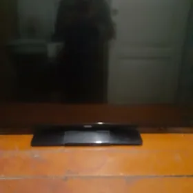 Телевизор.VESTEL LED 42.