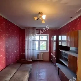 1 KOM 3 ETAJ GAGARIN MIK