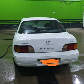 Toyota Camry 1992