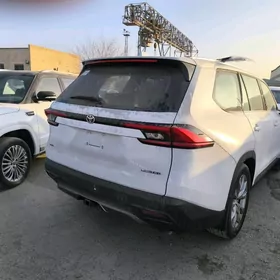 Toyota Highlander 2024