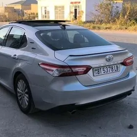 Toyota Camry 2018