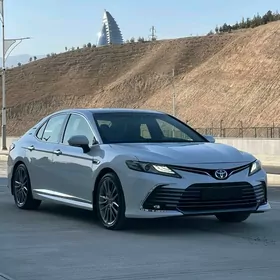 Toyota Camry 2020