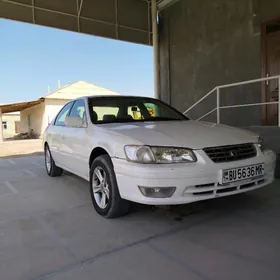 Toyota Camry 2000