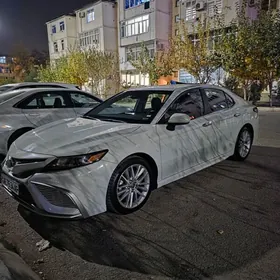 Toyota Camry 2023