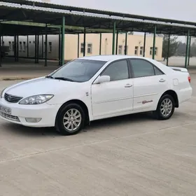 Toyota Camry 2004