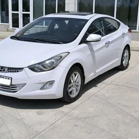 Hyundai Elantra 2013
